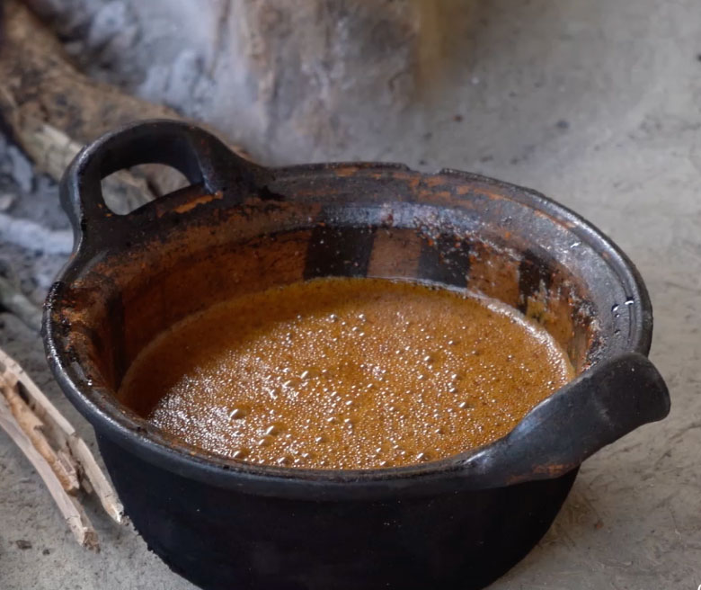Salsa de chile chiltepin en aceite - Mesa y Sazón