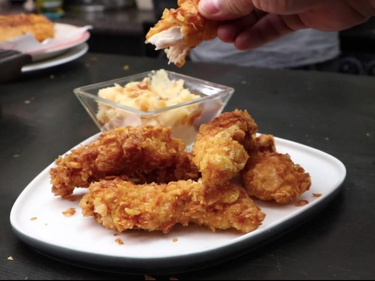 Fajitas de pollo empanizadas con cereal